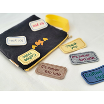 조이풀박스 도톰한 펠트 가방 자수 뱃지 커스터마이징 와펜 가방장식