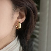 볼드 무광 심플리 링 귀찌 (나사형)