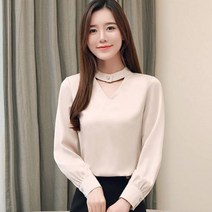 가바바 여성 블라우스 쇄골라인을 부각 시켜줄 심플 하객룩 블라우스 G30270