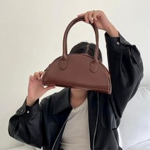 직딩 페미닌룩 데일리 20대여자숄더백 숄더백브랜드 20대가방 20대후반여자가방 가방트렌드 숄더가방 가벼운가방