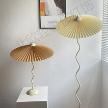 Pleated 빈티지 조명 플로어 램프 침실 LED 책상 디자인 장 단 스탠드 조명 미국, 베이지 골드 무단 디밍