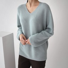 율블리샵 보웬 여성 브이넥 울 캐시미어 겨울 홀가먼트니트