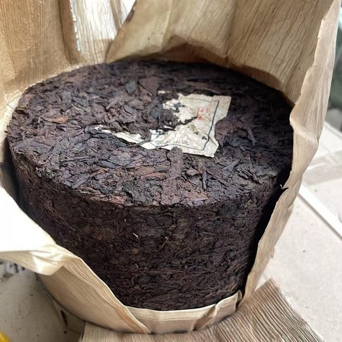 운남 정통 보이차 1980년대 노반장 차주 숙차 진향미 2500g, 2.5kg, 1개입