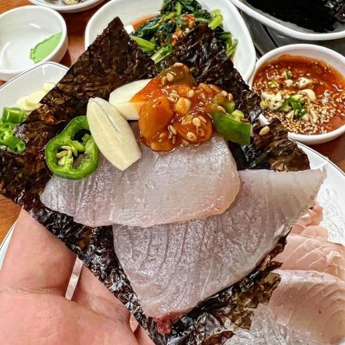 자연산 제철 채낚기 당일조업 산지직송 삼치회
