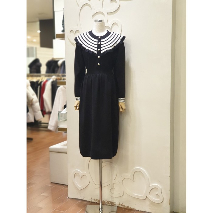 샤틴 스트라이프 빅카라 니트 원피스 S254K914