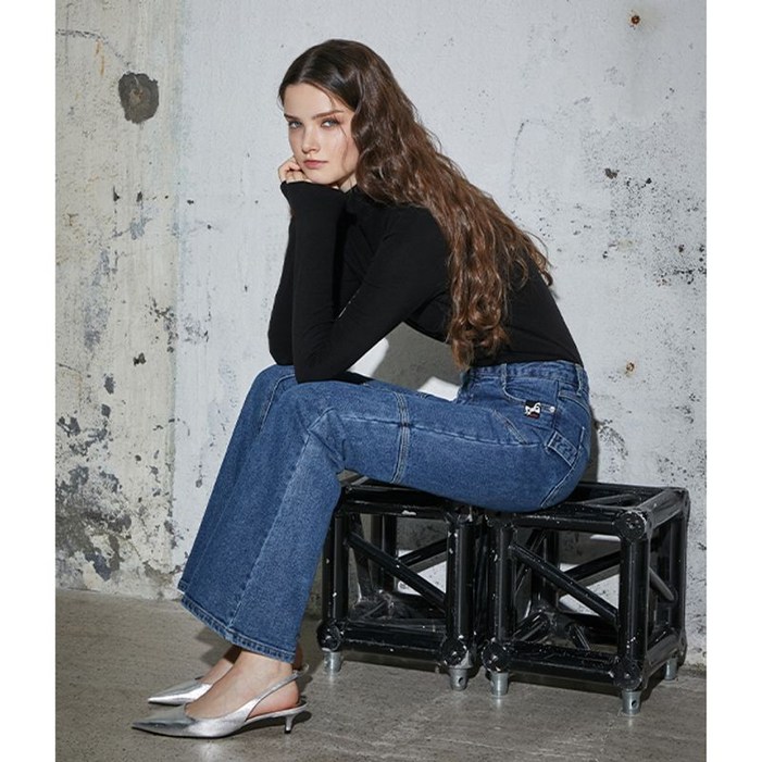 에고이스트 라벨 포인트 절개 부츠컷 데님 팬츠 EQ4DP160