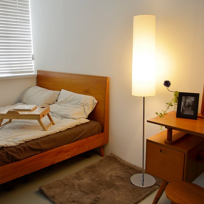 올루미 롱아일랜드 거실 장스탠드 LED전구포함, 실버사은전구