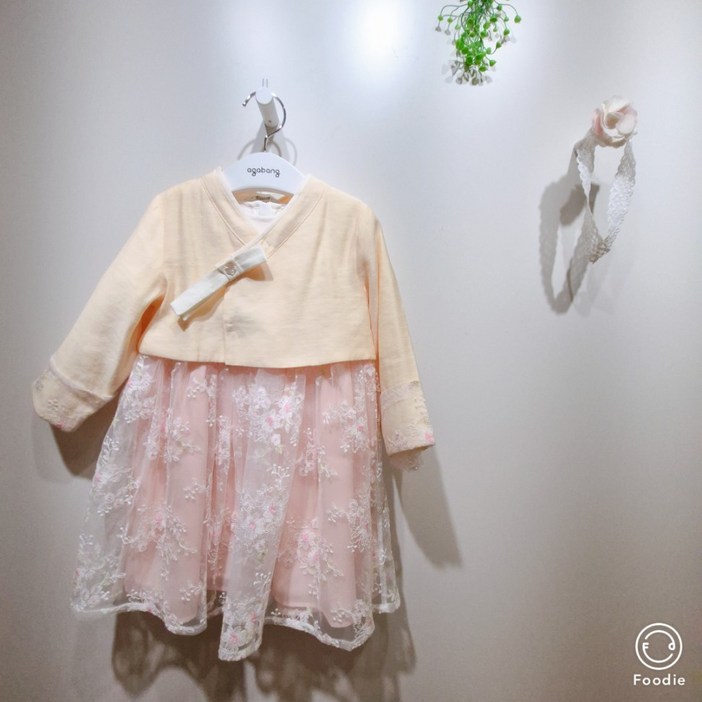 아가방 안양점 25년 신상품 단정하고 우아한 한복3세트일상복으로도 입어도 너무 좋은 어여쁜 분위기를 연출 한복으로 평상복으로 외출복으로 연말룩으로 너무나 좋아요