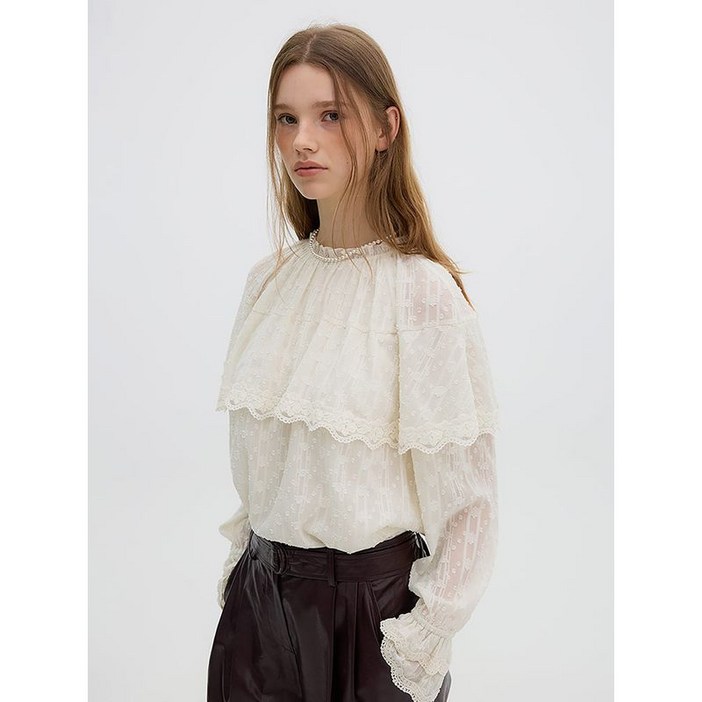 올리브데올리브 레이스 프릴 블라우스 OW4AB8810