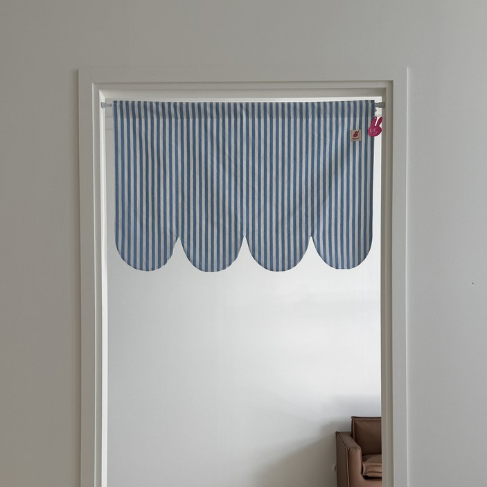 두잉썸 라라 어닝 도어 스트라이프 커튼