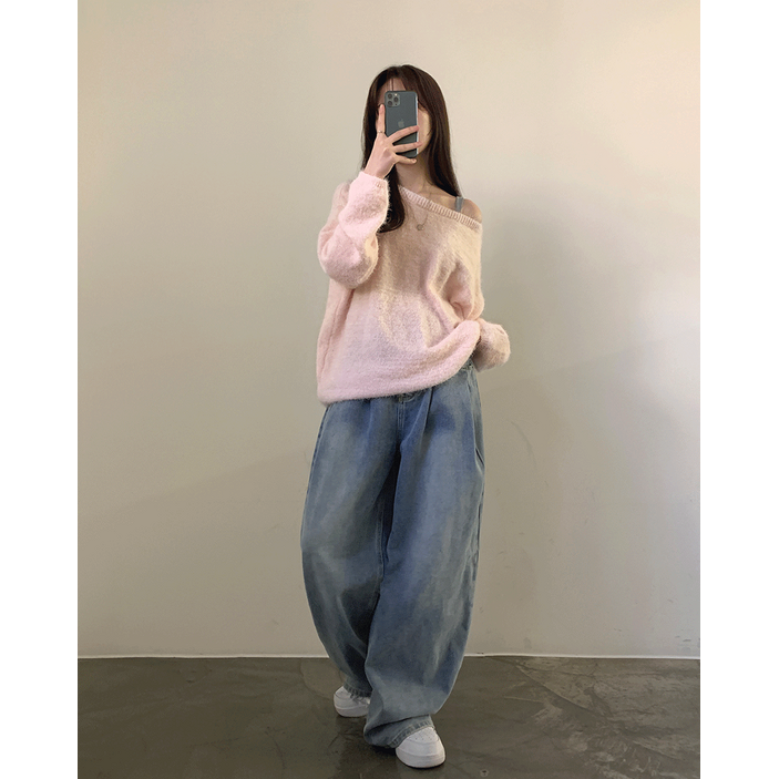 기프티박스 옆핀턱 빈티지 워싱 데님 와이드 팬츠