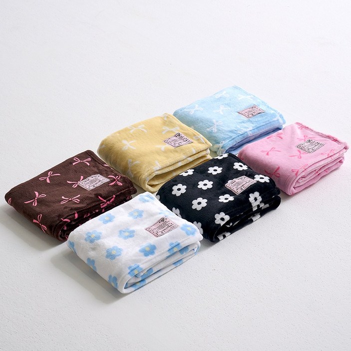 데시뉴 뉴노멀 리본 데이지 극세사 담요