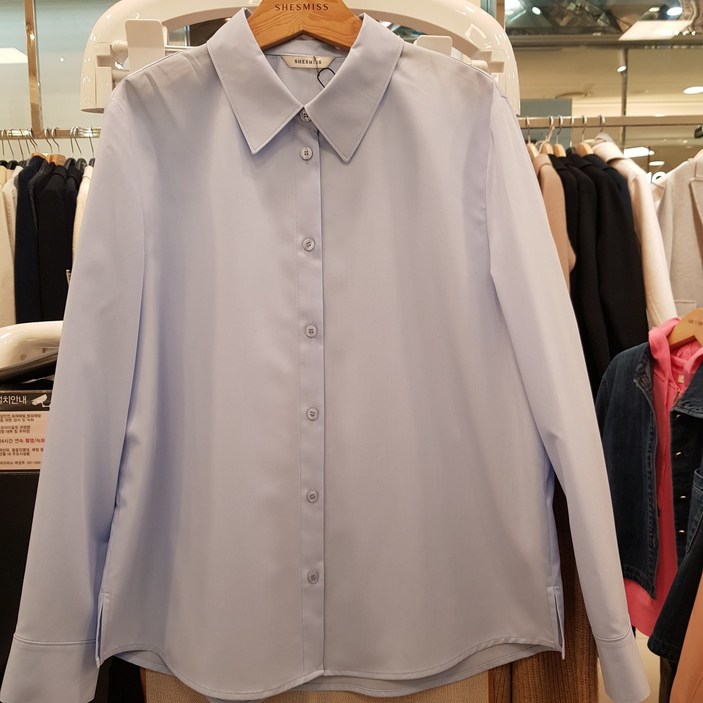 쉬즈미스   24년  신상품  핫한  초대박세일지금 입으면 너무 예쁜이너와 아우터로구김없이 깔끔한 셔츠형 블라우스