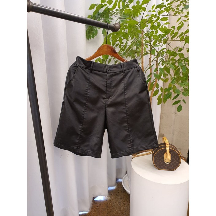 무배 모노 584 루즈핏 뒷밴딩 버뮤다 가죽 반바지