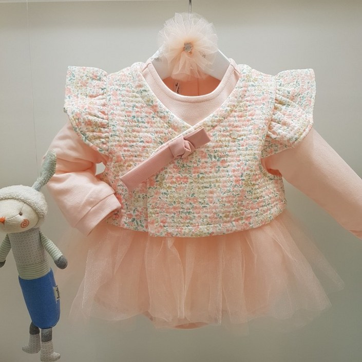 아가방 봄  베이비페어 설날 유아 한복 원피스 상하세트  백일복 저고리 아가  한복 드레스 원피스 올려봐쥬 입히기 정말 좋은 바디수트  헤어밴드도 같이 깜찍해요