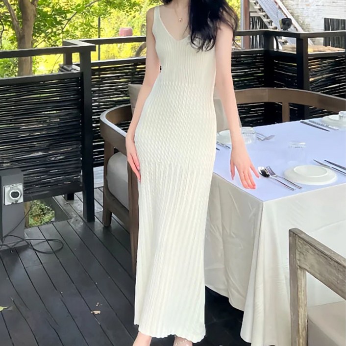 비비에모 여성용 봄 여름 딥 브이넥 니트 롱 나시 원피스 10134