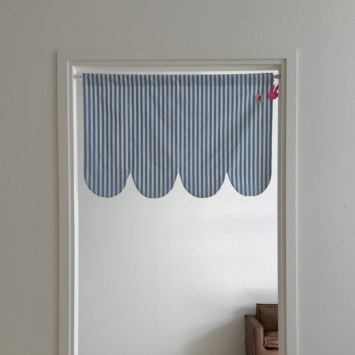 두잉썸 라라 어닝 도어 스트라이프 커튼