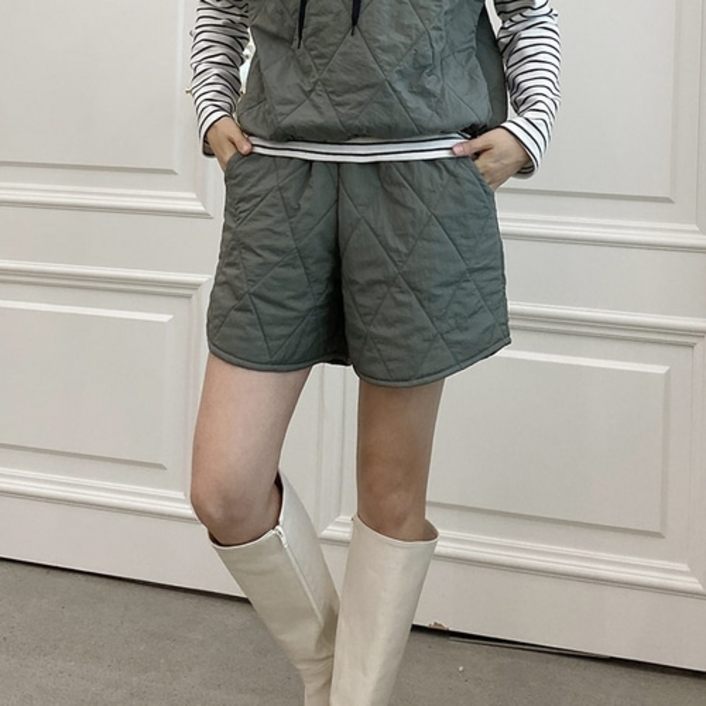 파인스토리퀼팅반바지 밴딩 누빔 패딩 겨울 반바지 3부 팬츠