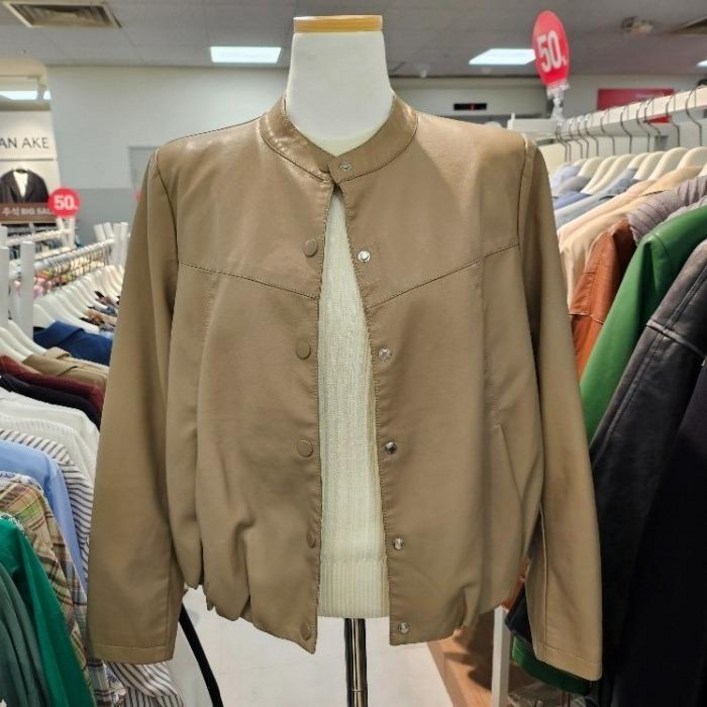 데스틸 HC35 레더크롭 D25 33JK02 41367304