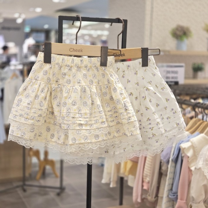 치크 핀턱주름 전판 스커트 CKWH2543G울산점