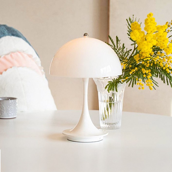 사는잼 LED 판텔라 포터블 테이블 충전식 침실 수면 스탠드 무드등 3단계 밝기조절가능