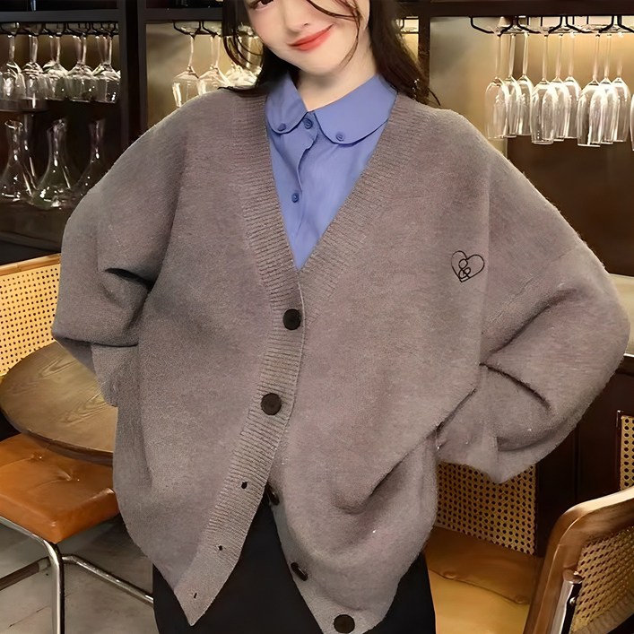 Rakumin 여성  브이넥 루즈핏 하트자수 니트가디건