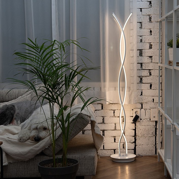 꽈베기 밝기조절 LED 장스탠드 20W 화이트 노란빛 LED플렉서블 무드등, 상세페이지 참조 꽈베기 밝기조절 LED 장스탠드 20W 화이트 노란빛 LED플렉서블 무드등, 상세페이지 참조