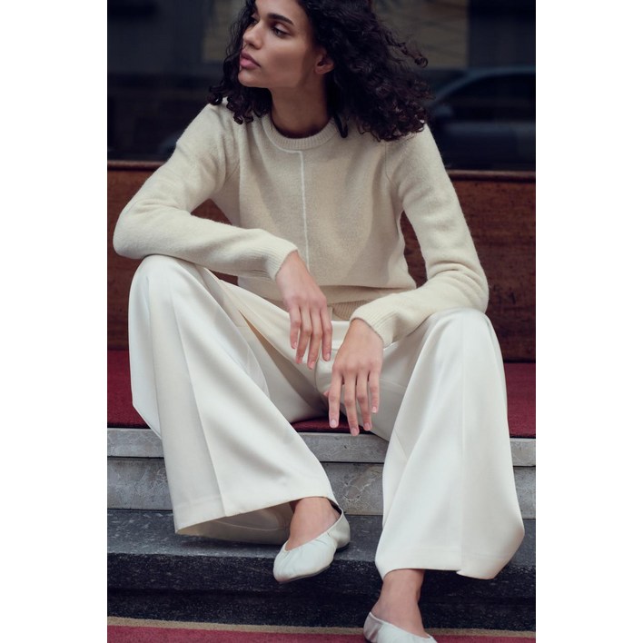 ZARA 배색 파이핑 니트 스웨터  컬러  크림 5536202712