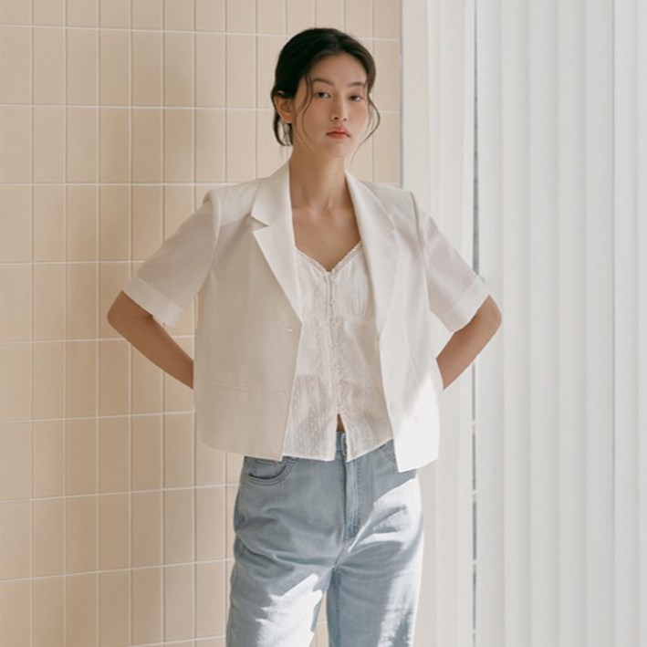 미쏘 여성용 테일러드 숏 반팔 자켓 미쏘 여성용 테일러드 숏 반팔 자켓
