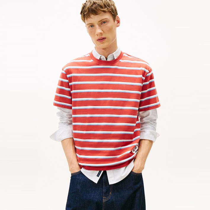 타미힐피거 라벨 스트라이프 티셔츠 (T32G0TTO31TMT1XL0)