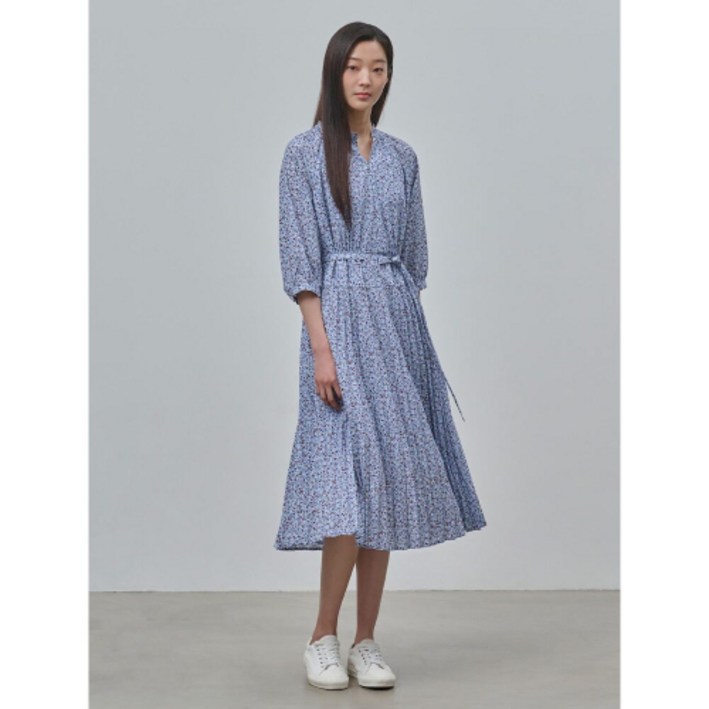 매장정품 빈폴 BEANPOLE LADIES 잔꽃 프린트 원피스 스카이블루 (BF4571C04Q) BF4571C04Q 87087
