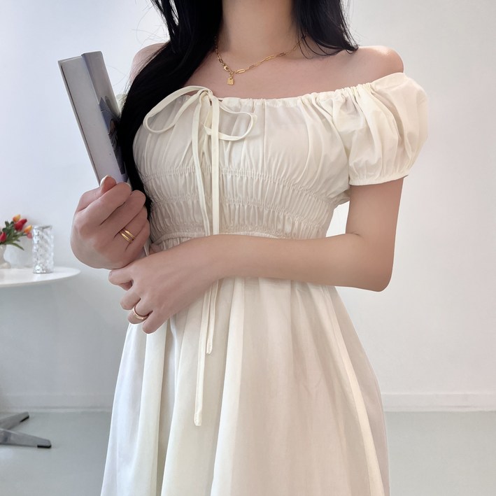 투디 발레핏 리본 프릴 퍼프 오프숄더 밴딩 스모크 롱원피스, 3컬러