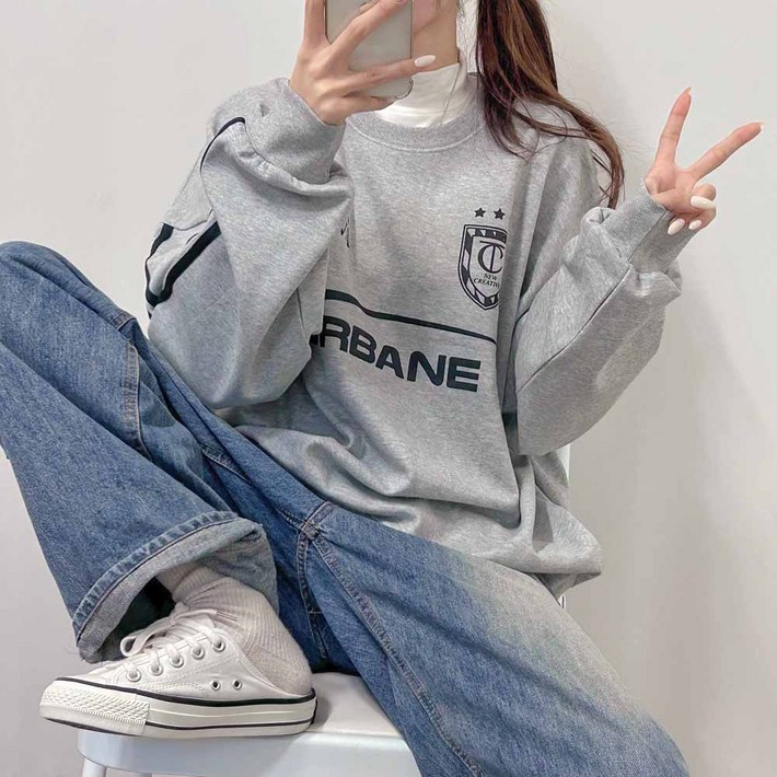 힙한 휘뚜루 꾸안꾸 스포티 레이싱 어반 져지 오버핏 레터링 라인 맨투맨4color