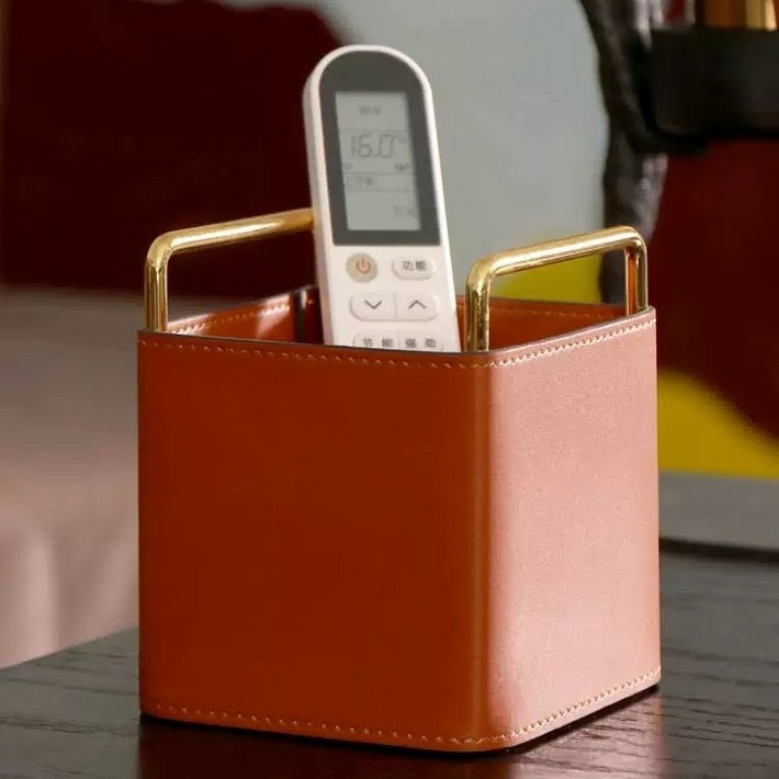 미니멀라이프 가죽 고급 인테리어 리모컨 보관함, 레드 브라운, 1개