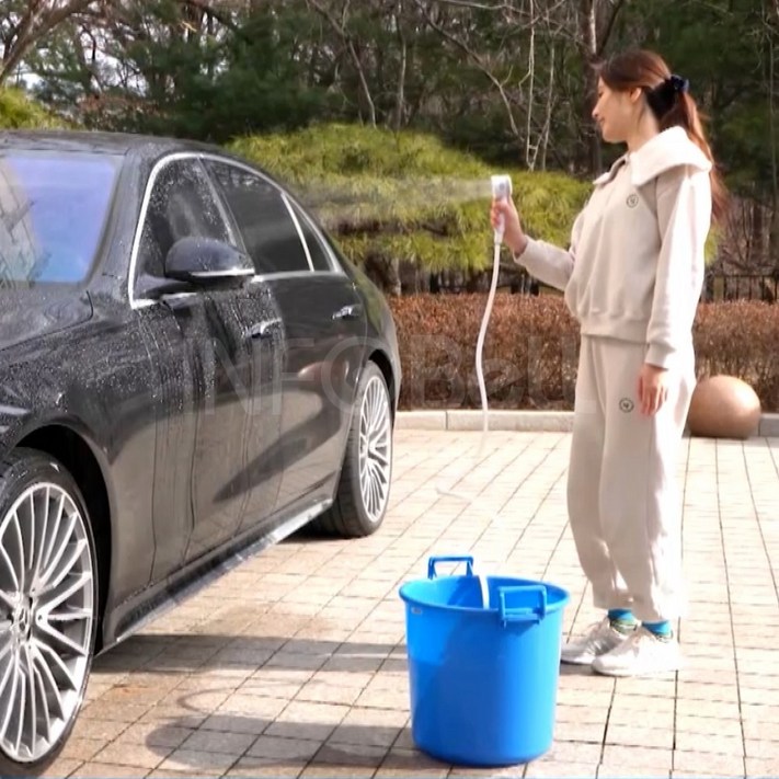 TV홈쇼핑정품 인포벨자동 펌프 무선 샤워기 샤샤365 이동식 간이 샤워기 실내 야외용 사계절 물 분사기, 1개, 혼합색상