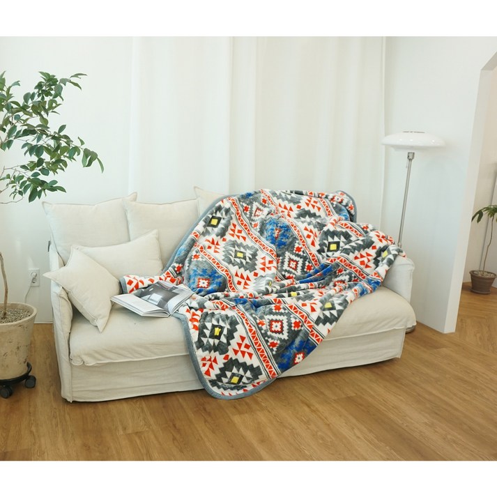 밍크담요 차박 캠핑 따뜻한 이불 고급 무릎 양면 학교 사무실 담요