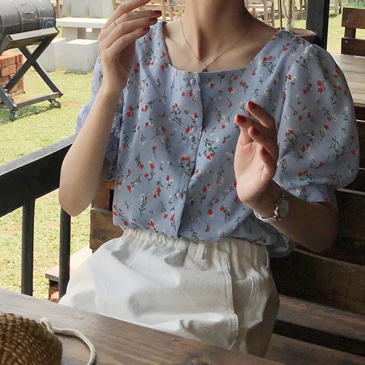 에리페 여성용 스퀘어넥 잔꽃 퍼프 소매 블라우스 에리페 여성용 스퀘어넥 잔꽃 퍼프 소매 블라우스