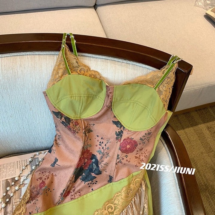 꽃 레이스 스티칭 맥시 드레스 여성 여름 프랑스 스타일 보헤미안 세련된 불규칙한 서스펜더 스트랩 긴 드레스 이브닝 파티 가운 꽃 레이스 스티칭 맥시 드레스 여성 여름 프랑스 스타일 보헤미안 세련된 불규칙한 서스펜더 스트랩 긴 드레스 이브닝 파티 가운