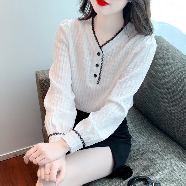 SAHINER 봄가을 여성 브이넥 레이스 버튼 데일리 루즈핏 여성 긴팔 블라우스 BCS07