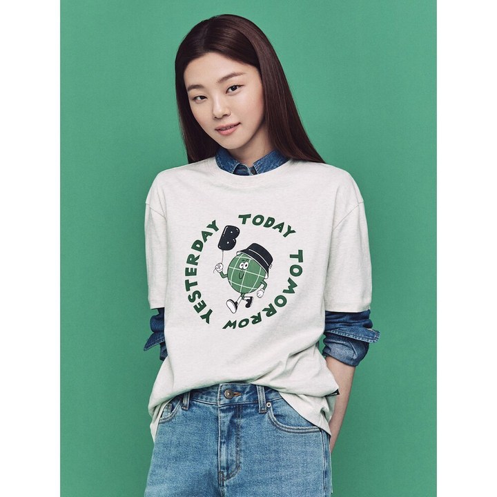 [22SS][그린 빈폴][women] 베이지 에코 루즈핏 원포인트 그래픽 반소매 티셔츠 (BF2642N03A)