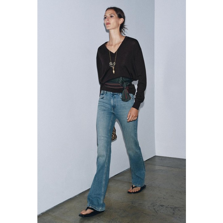 국내배송자라 ZARA JEANS 청바지 ZW COLLECTION BOOTCUT 미드라이즈  블루901474