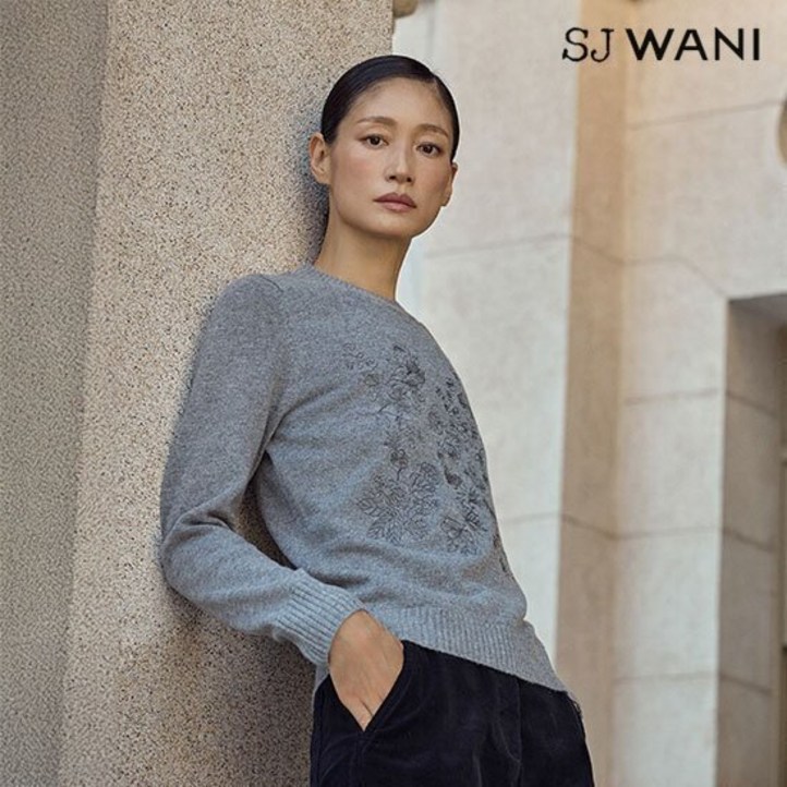 SJ와니 자수 니트 풀오버