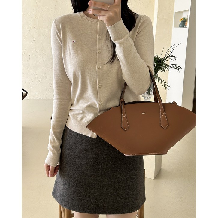 타미힐피거 여성 가디건 라운드넥 타미힐피거 여성 가디건 라운드넥