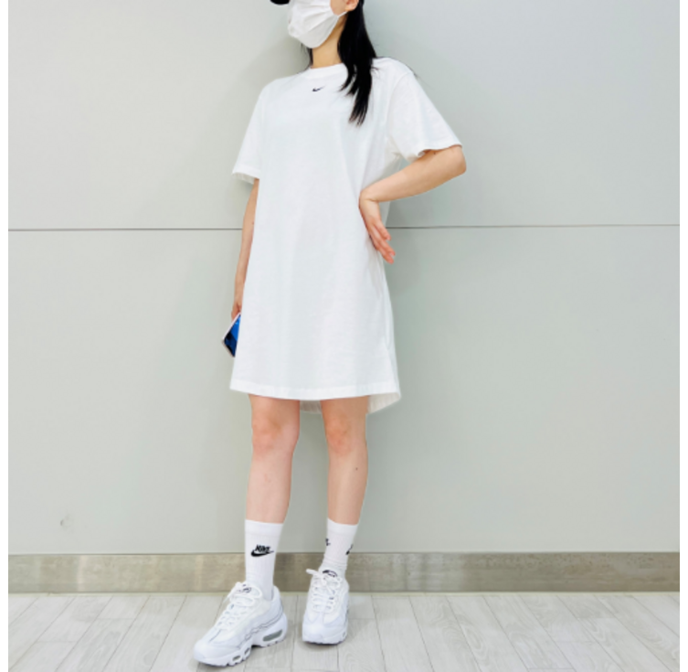 나이키 에센셜 반팔 롱 티셔츠 드레스 여성 미니 원피스 스우시 로고 여자 롱티 나이키 에센셜 반팔 롱 티셔츠 드레스 여성 미니 원피스 스우시 로고 여자 롱티